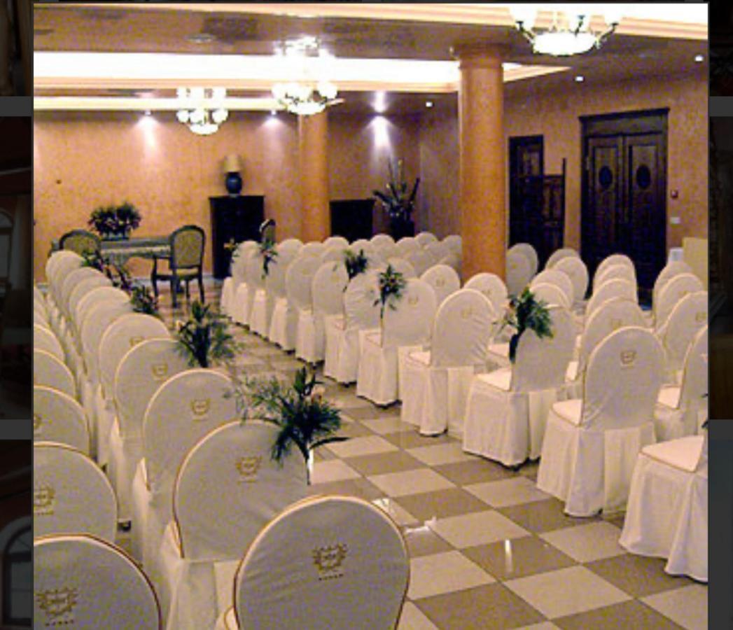 Palacio De Miraflores Miraflores de la Sierra Eksteriør bilde